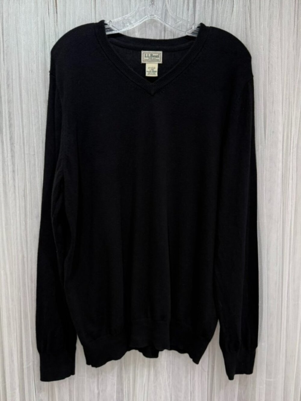 L.L.Bean Men’s Black V-Neck Sweater Large Regular Cotton Cashmere Blend Classic